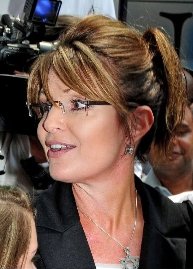 Sarah Palin Appearance in Recent Photos Gets People Talking